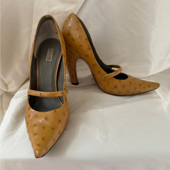 Size 39 Marc Jacob’s Pointed toe Heels - Picture 2 of 8